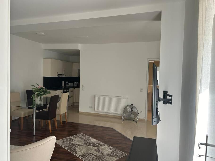 Apartment Merkur Вена Экстерьер фото